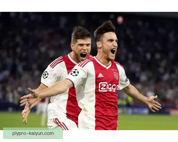 塔利亚菲科状态回暖，阿贾克斯防线逐渐稳定